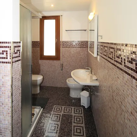 ベッド・アンド・ブレックファスト B＆b リアルト ドリーム