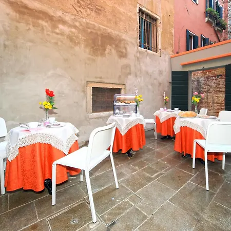 Rialto Dream 2* Venice
